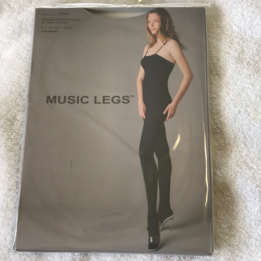 🔥Sexy🔥NWOT Music Leg bodystocking w/open crotch.